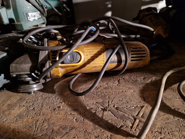 11#7142 Attrezzature da officina e da ufficio in vendita - foto 124