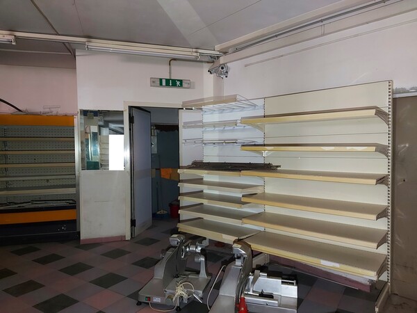 1#7152 Attrezzatura e arredi market in vendita - foto 76