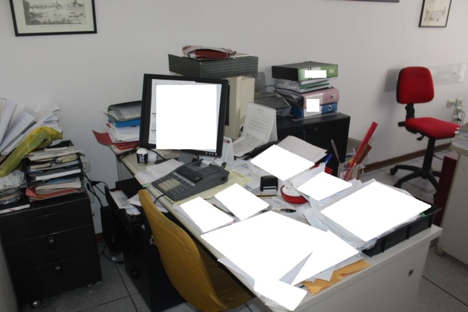 Lot Office furniture and equipment