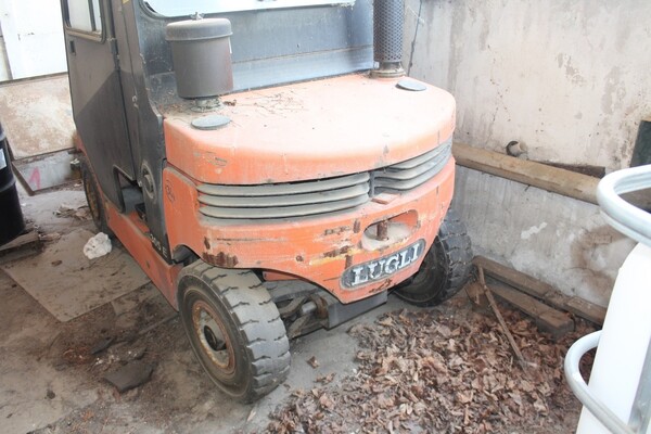 Carrelli elevatori in vendita