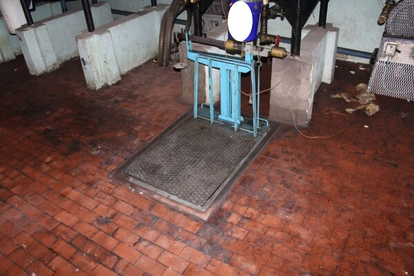 7#7154 Attrezzatura e arredamento da ufficio in vendita - foto 2