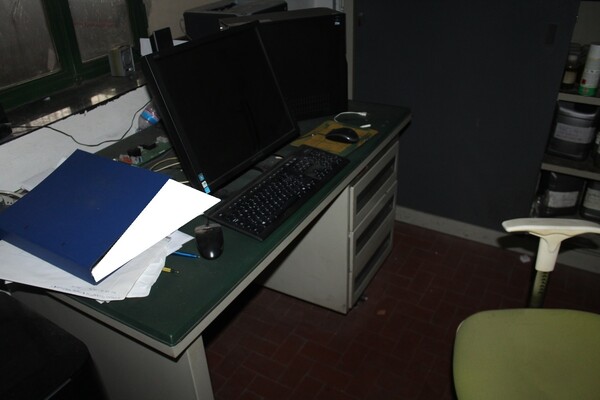7#7154 Attrezzatura e arredamento da ufficio in vendita - foto 6