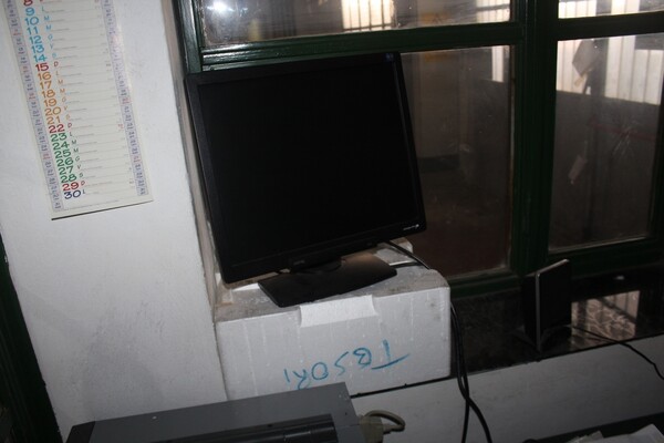 7#7154 Attrezzatura e arredamento da ufficio in vendita - foto 9