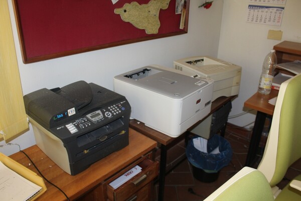 7#7154 Attrezzatura e arredamento da ufficio in vendita - foto 22