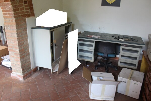 7#7154 Attrezzatura e arredamento da ufficio in vendita - foto 26
