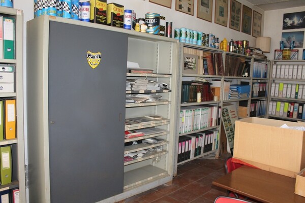 7#7154 Attrezzatura e arredamento da ufficio in vendita - foto 32