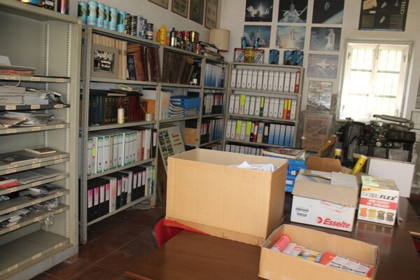 7#7154 Attrezzatura e arredamento da ufficio in vendita - foto 33