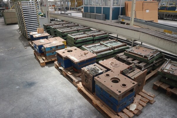78#7171 Magazzino di stampi e scaffalature in vendita - foto 11