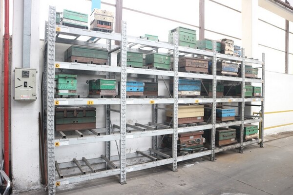 78#7171 Magazzino di stampi e scaffalature in vendita - foto 19