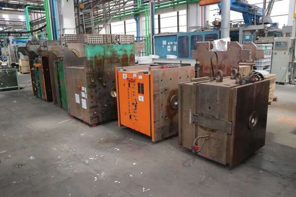 78#7171 Magazzino di stampi e scaffalature in vendita - foto 23