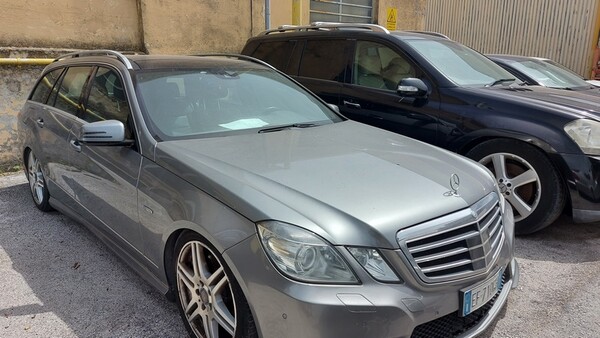 104#7172 Autovettura Mercedes E350 in vendita - foto 1