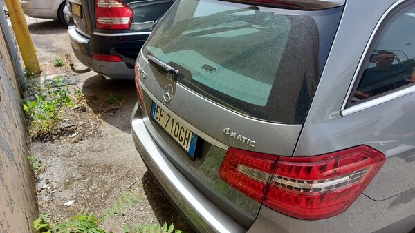 104#7172 Autovettura Mercedes E350 in vendita - foto 2