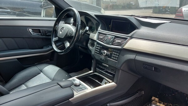 104#7172 Autovettura Mercedes E350 in vendita - foto 6
