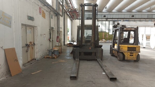 Carrelli elevatori in vendita
