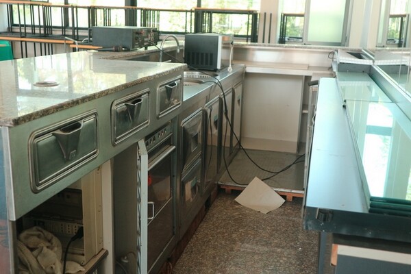46#7177 Arredamento e bancone bar in vendita - foto 6