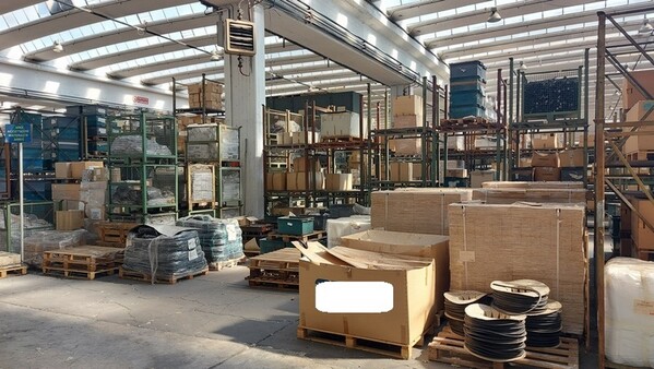 47#7178 Magazzino di ricambi e prodotti finiti in vendita - foto 22