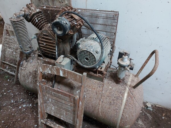 1#7194 Attrezzature e materiale ferroso in vendita - foto 44