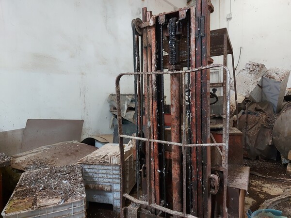 1#7194 Attrezzature e materiale ferroso in vendita - foto 45