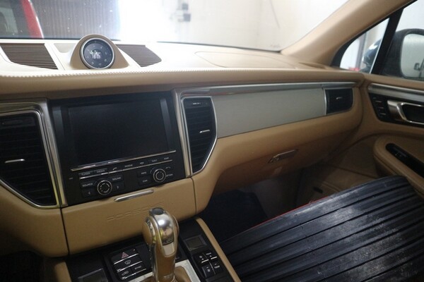 1#7198 Autovettura Porsche Macan S in vendita - foto 10