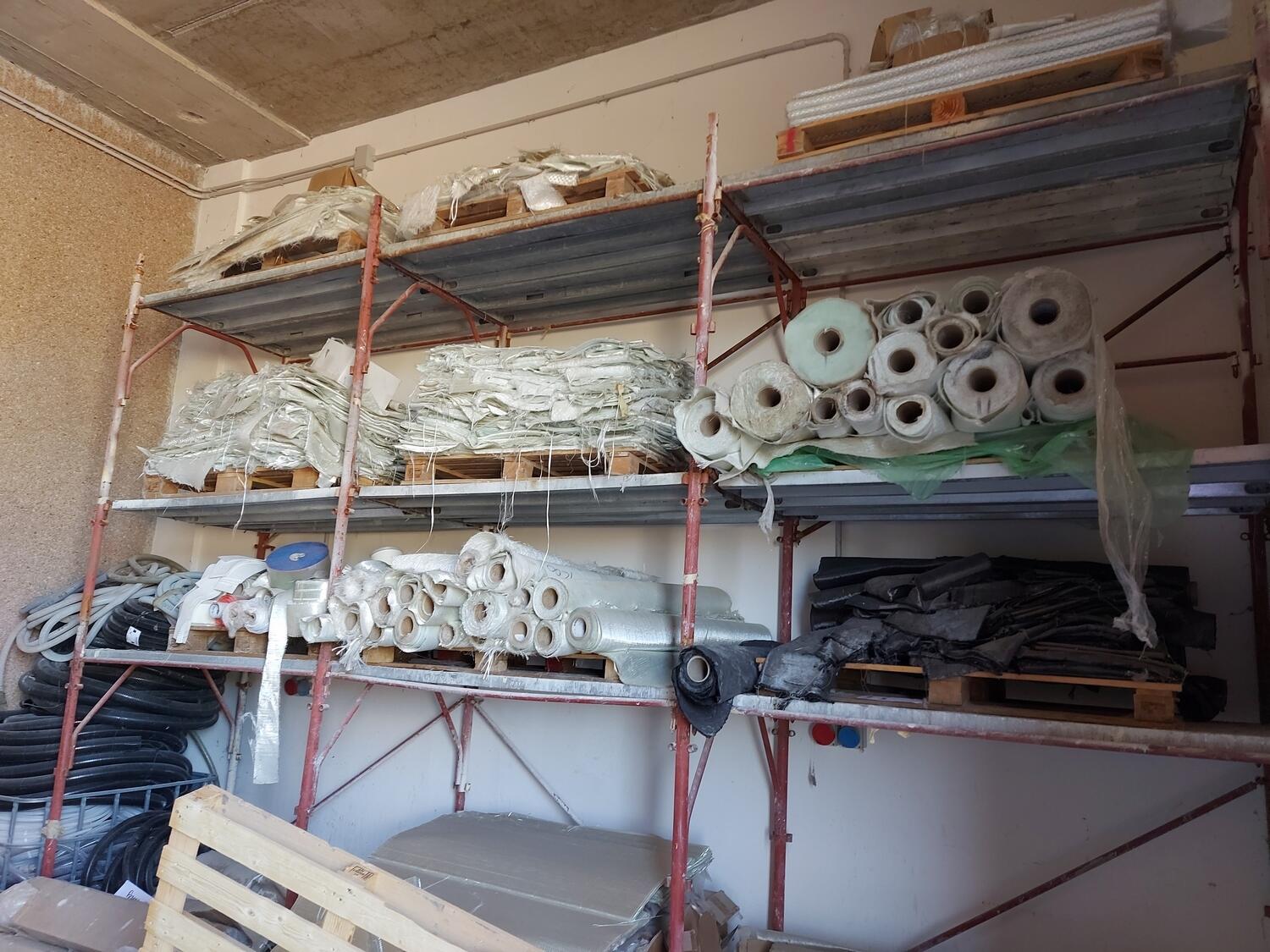 Armati Di Pistola Rapinano Negozio Di Generi Alimentari: Bottino 2 Mila - Foto 5