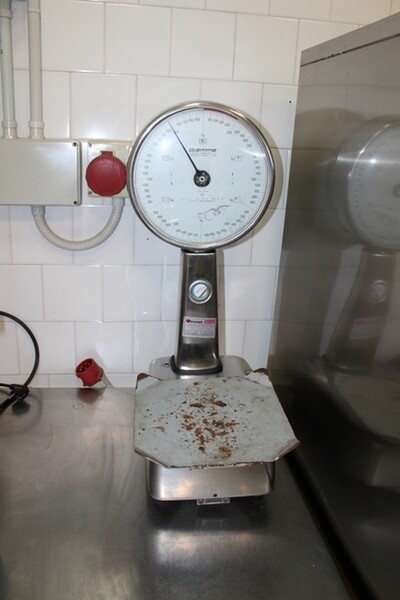 39#7210 Bilance e centrifuga in vendita - foto 4