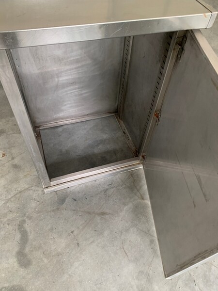 56#7210 Piano di lavoro in acciaio con armadio in vendita - foto 3