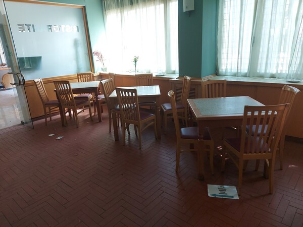 3#7224 Arredi e attrezzature per hall e sale convegni di strutture alberghiere in vendita - foto 15