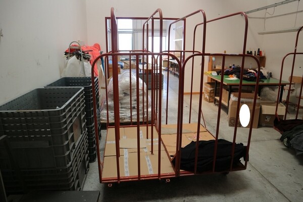 13#7236 Scaffalature e carrelli porta merce in vendita - foto 5