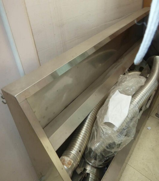 4#7244 Attrezzatura da cucina industriale e arredi in vendita - foto 3