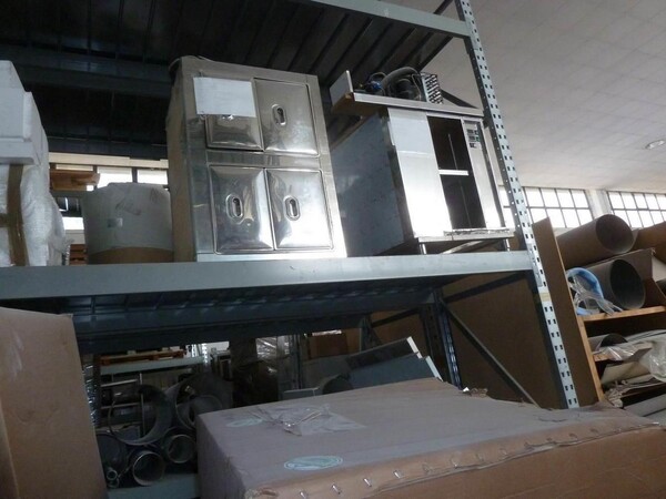 4#7244 Attrezzatura da cucina industriale e arredi in vendita - foto 8