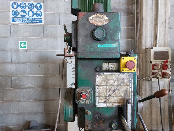 2#72670 Stock di attrezzature dismesse e materiale ferroso in vendita - foto 5