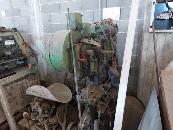 2#72670 Stock di attrezzature dismesse e materiale ferroso in vendita - foto 18