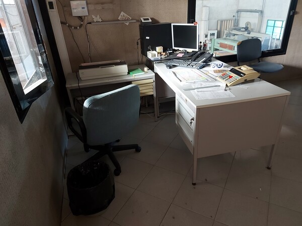 11#7272 Arredi da ufficio e attrezzature elettroniche in vendita - foto 2