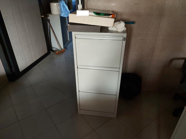 11#7272 Arredi da ufficio e attrezzature elettroniche in vendita - foto 4