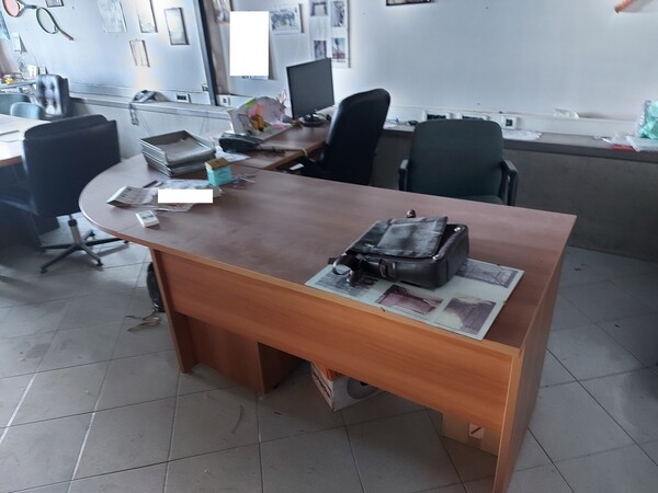 11#7272 Arredi da ufficio e attrezzature elettroniche in vendita - foto 7