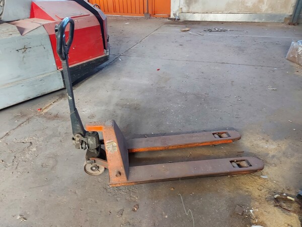 Attrezzatura meccanica in vendita