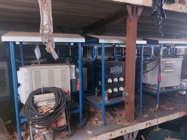 3#7277 Scaffalatura in ferro e attrezzatura in vendita - foto 4
