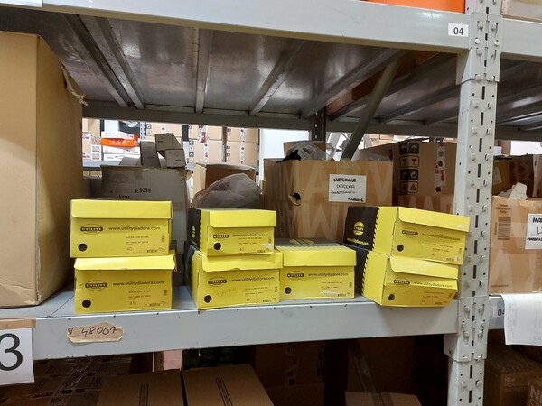 3#7287 Materiale elettrico e accessori per illuminazione in vendita - foto 45