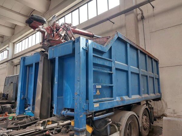 3#7291 Container scarrabile blu con gru in vendita - foto 2