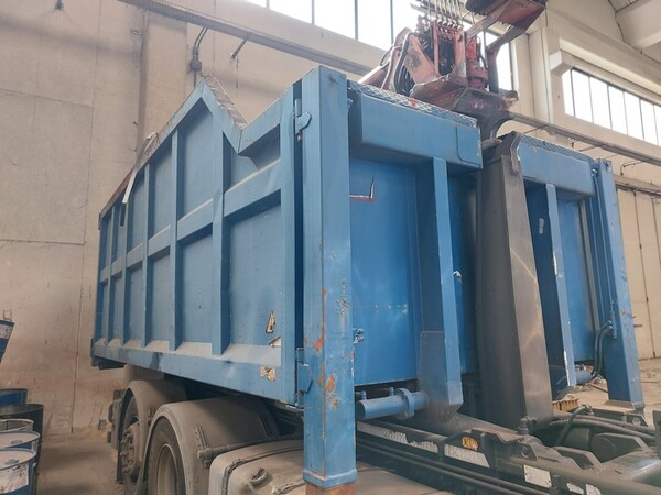 3#7291 Container scarrabile blu con gru in vendita - foto 3