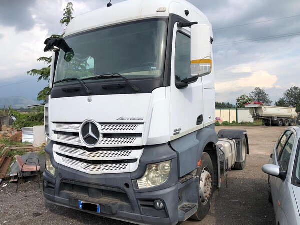 1#7301 Trattore stradale Mercedes in vendita - foto 3