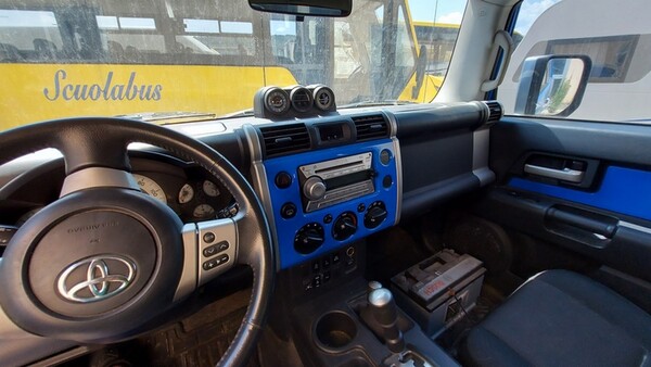 2#7305 Autovettura Toyota Fj Cruiser in vendita - foto 3