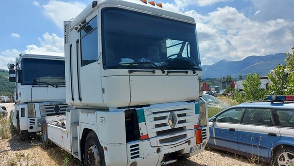 23#7305 Trattore stradale Renault Magnum in vendita - foto 5