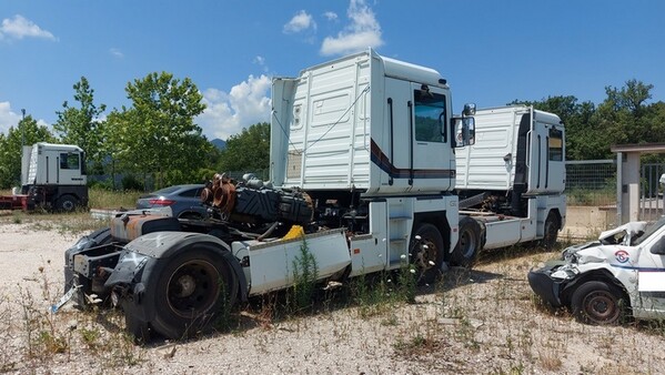 23#7305 Trattore stradale Renault Magnum in vendita - foto 7