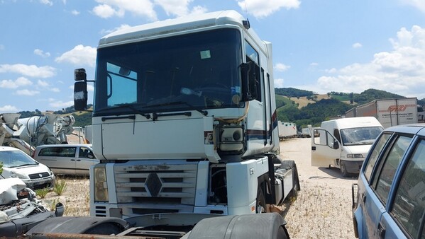 Autocarri in vendita