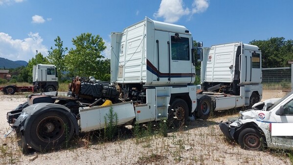 24#7305 Trattore stradale  Renault Magnum in vendita - foto 4