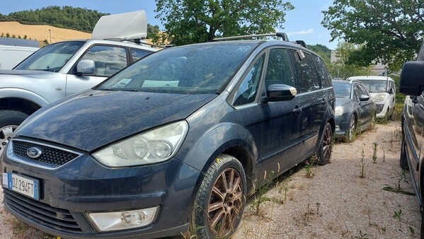 25#7305 Autovettura Ford Galaxy in vendita - foto 2