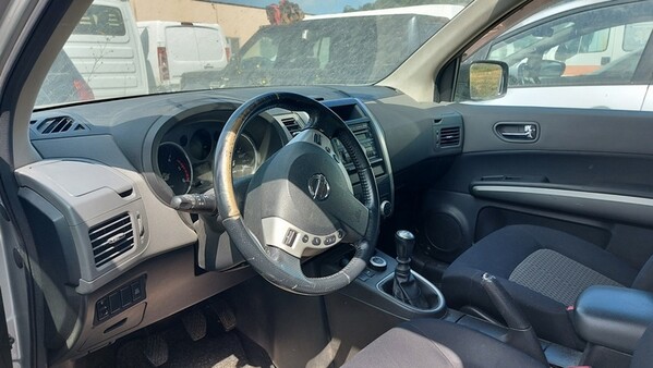 26#7305 Autovettura Nissan X - Trail in vendita - foto 5
