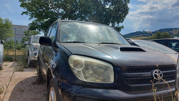 38#7305 Autovettura Toyota Rav in vendita - foto 2