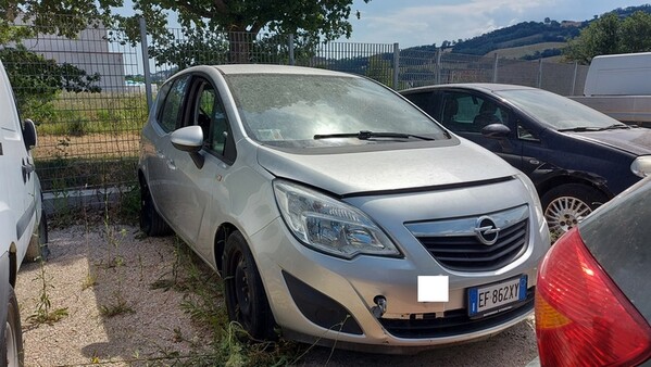 43#7305 Autovettura Opel Meriva in vendita - foto 2